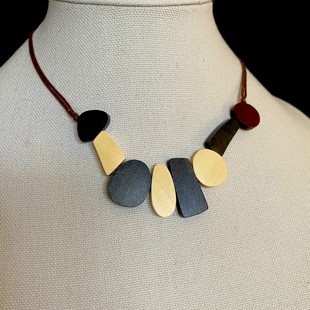 NWT Beautiful Handmade Boho Multi-Color Wood Necklace